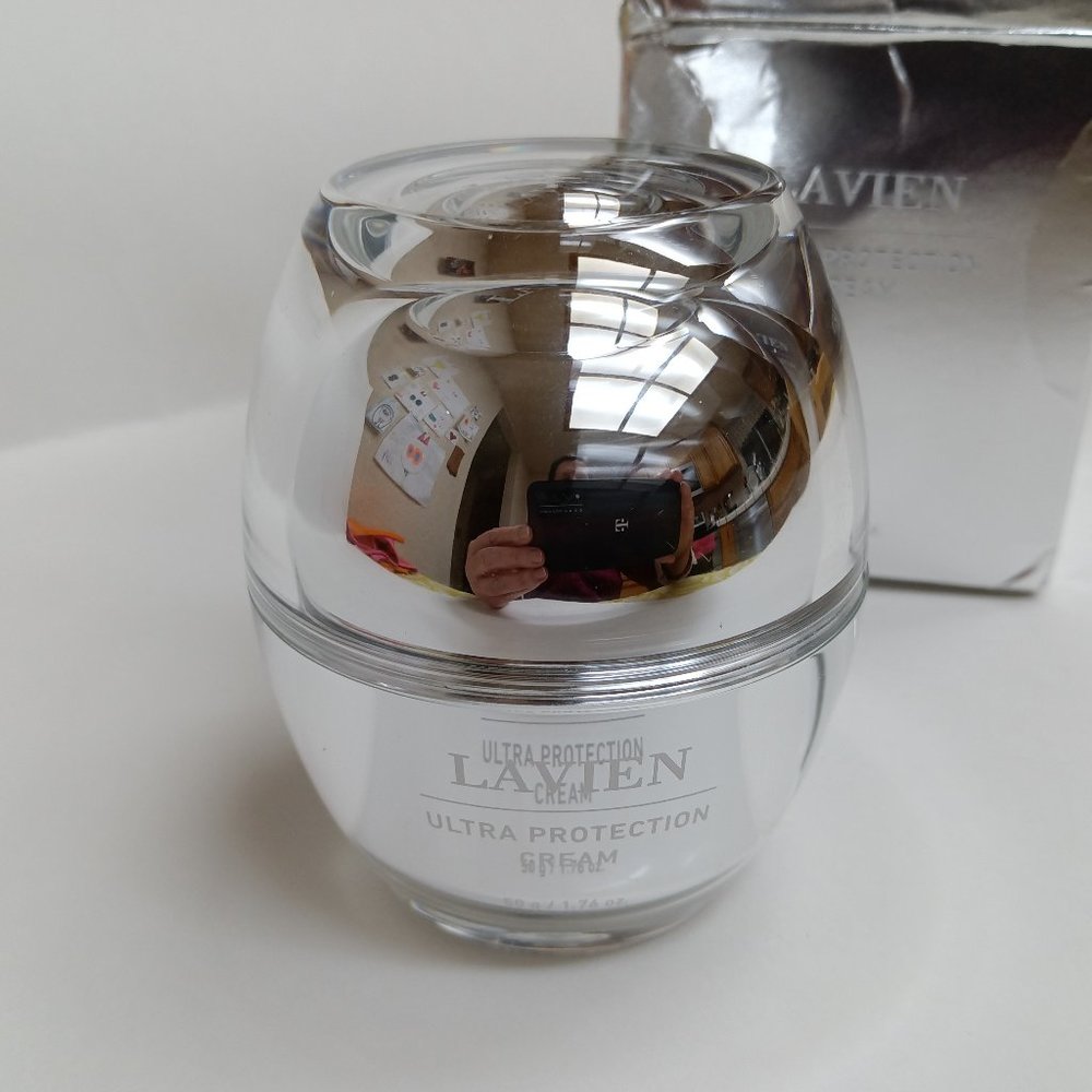 LAVIEN. Ultra Protection Cream - 50 g. / 1.7 oz.